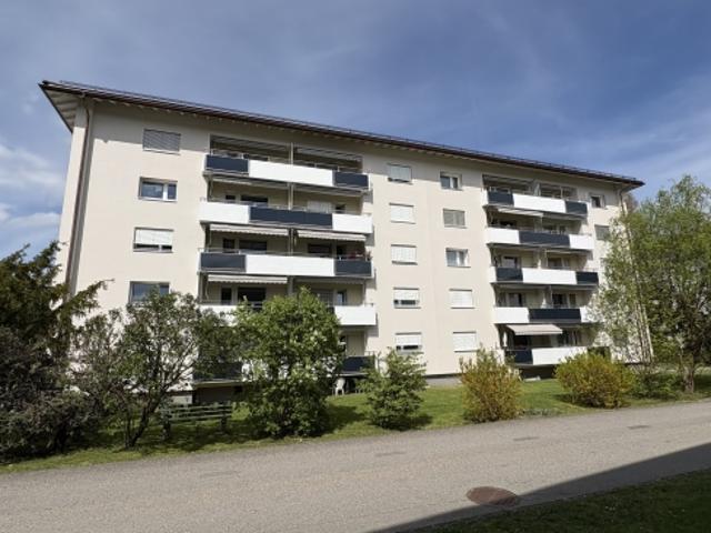 3 Zimmer Wohnung im 4. Stock