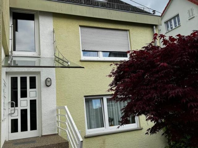 3 Zimmer Wohnung in Bernhausen Hochparterre
