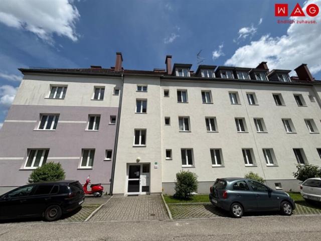 3 Zimmer Wohnung in Braunau – frisch saniert mit neuem Badzugang und Balkon