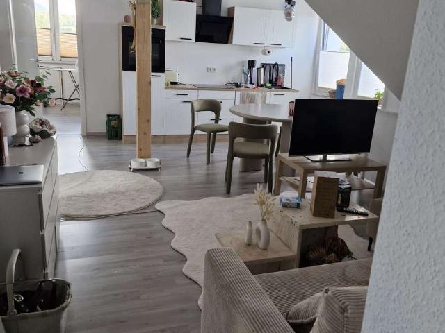 3 Zimmer Wohnung in Gleichen mit Blick ins Leintal