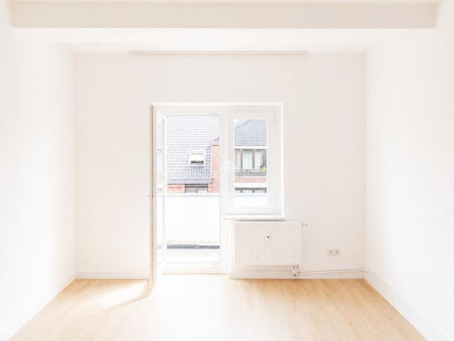 3 Zimmer Wohnung in Horn mit Einbauküche und Balkon