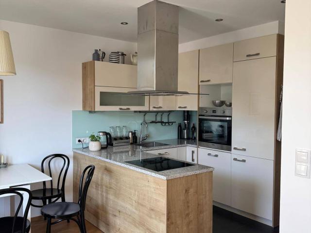 3 Zimmer Wohnung in Innsbruck mit Garage und Balkon