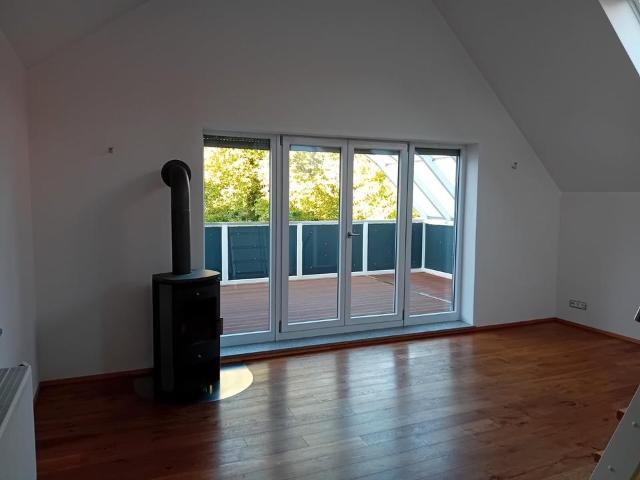 3 Zimmer Wohnung in kleinem Haus provisionsfrei