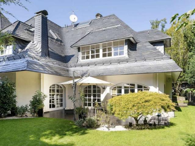 3 Zimmer Wohnung in Premium Lage Hardtwald
