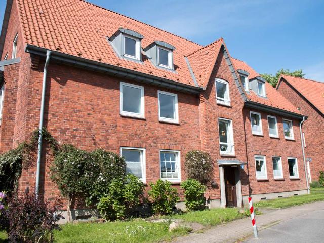 3 Zimmer Wohnung in super Lage neue Fenster