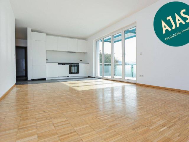 3 Zimmer Wohnung in top Zustand mit großem Balkon ruhig gelegen
