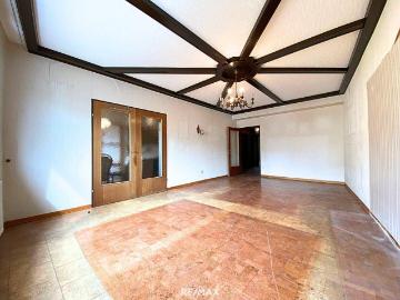Wohnung zum Verkauf in 2500 - Keller, Aufzug