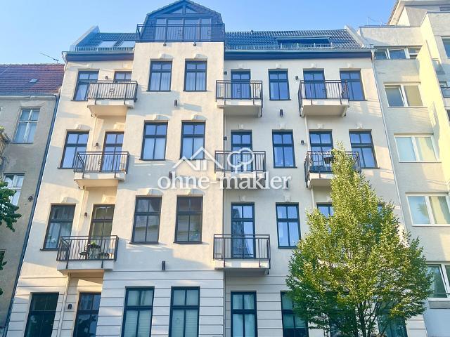 3 Zimmer Wohnung in traumhaftem Altbau | 2 Balkone | Weitblick | EBK | Aufzug | Keller | kernsaniert
