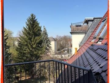 3 Zimmer Wohnung in Zwickau Nordvorstadt, herrschaftliches Wohnen mit großer Wohnküche, Erker und 2 Balkonen!