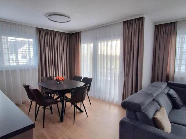 3 Zimmer Wohnung, KfW 55, barrierefrei & Tiefgaragenstellplatz