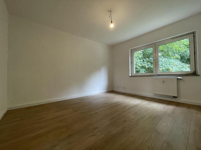 3 Zimmer Wohnung, renoviert, frei ab sofort