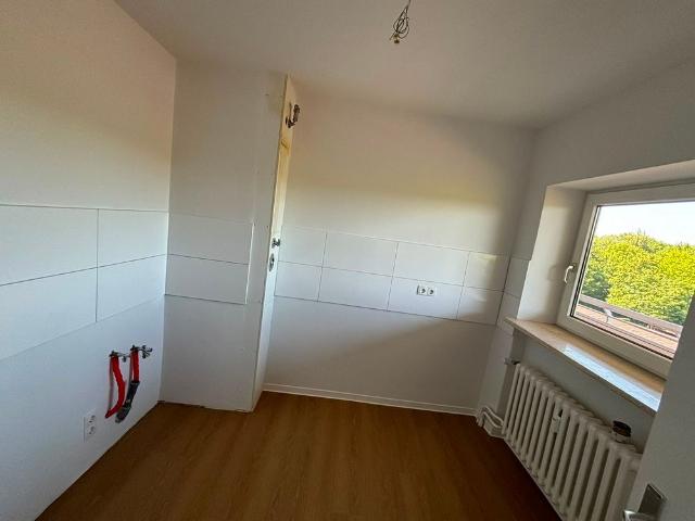3 Zimmer Wohnung saniert zum 16.08.2026