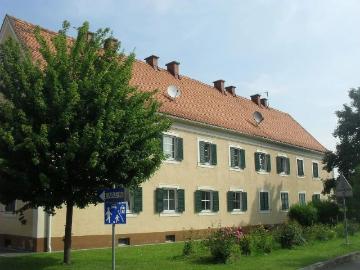 3 Zimmer Wohnung, Top 1