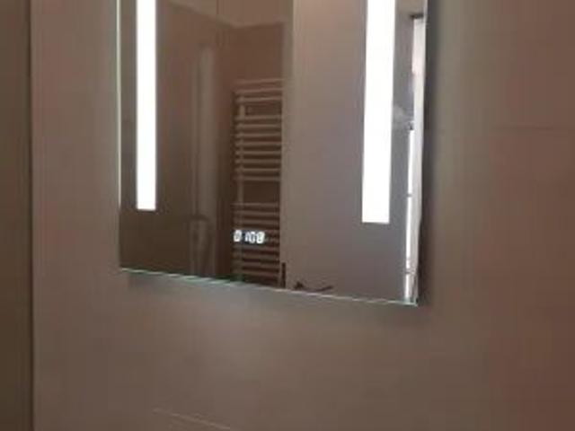 3 Zimmer Wohnung / UNO CITY / Parkplatz/ Abteilungskeller