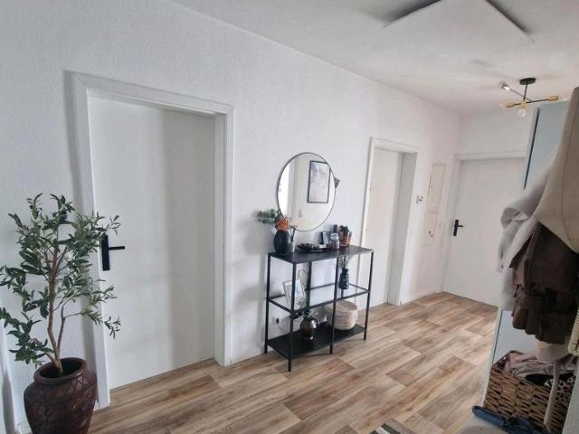 3 Zimmer Wohnung zu VERKAUFEN VB