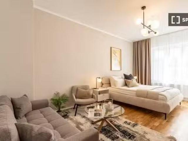 3 Zimmer Wohnung zur Miete in Berlin
