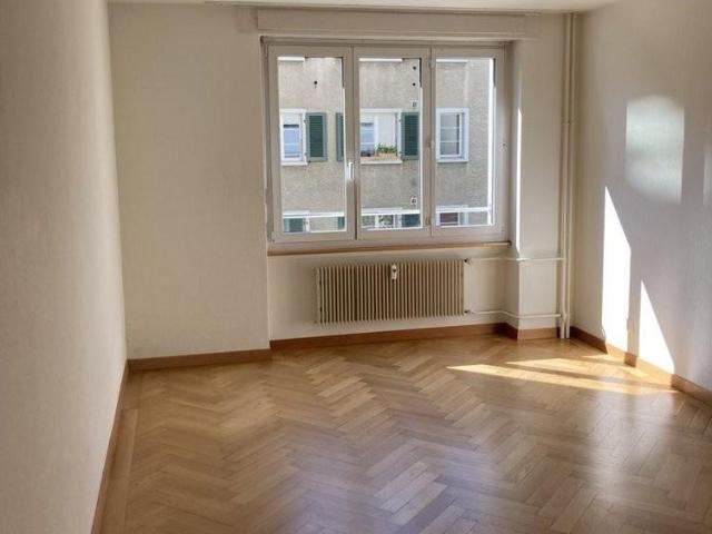 3 Zimmer Wohnung, 2. OG links