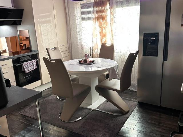 Modernisierte 3 Zimmer Wohnung