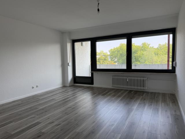 3 Zimmer Wohnung 80qm mit Balkon in Mainz Gonsenheim