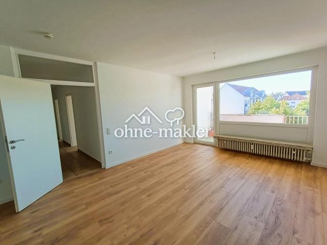 3 Zimmer Wohnung 95m² mit Balkon