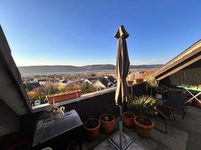 3 Zimmer Wohnung | 98 m² | Terrasse & Tiefgarage | Grafschaft