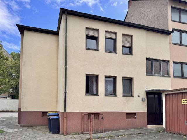 3 Zimmer zentrumsnah gelegen
