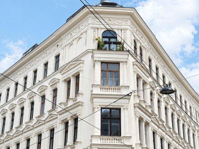 3 Zimmer Altbauwohnung in generalsaniertem Haus mit Lift – 1020 Wien