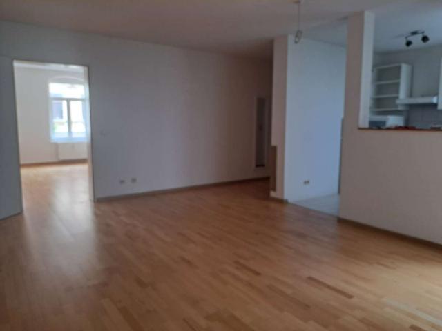 3 Zimmer Appartement mit Balkon und Einbauküche ab sofort