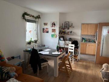 3 ZIMMER BALKONWOHNUNG MIT BALKON UND PARKPLATZ IN SCHWERTBERG!