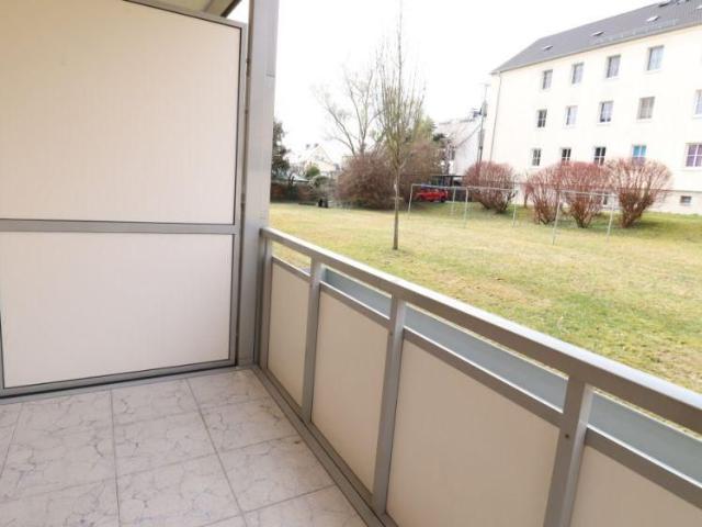 3 Zimmer, Balkon, Dusche im Bad