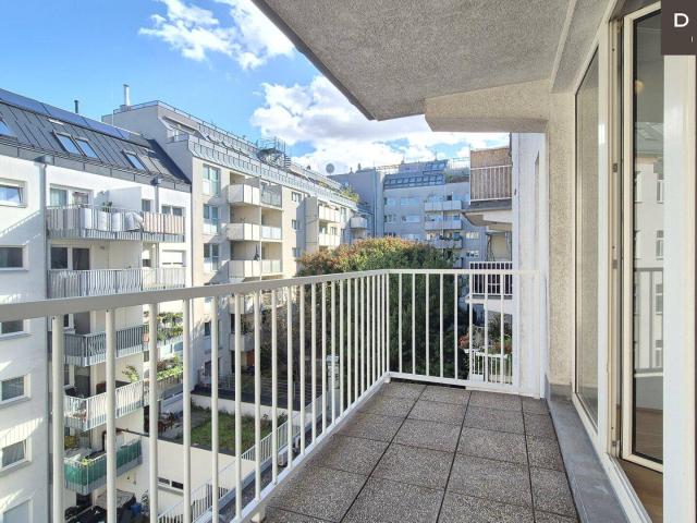 | 3 ZIMMER | BALKON | PARKETT | MODERNE KÜCHE