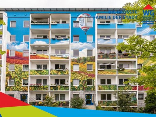 3 Zimmer, bodengleiche Dusche, Parkmöglichkeiten und eine tolle Fassade