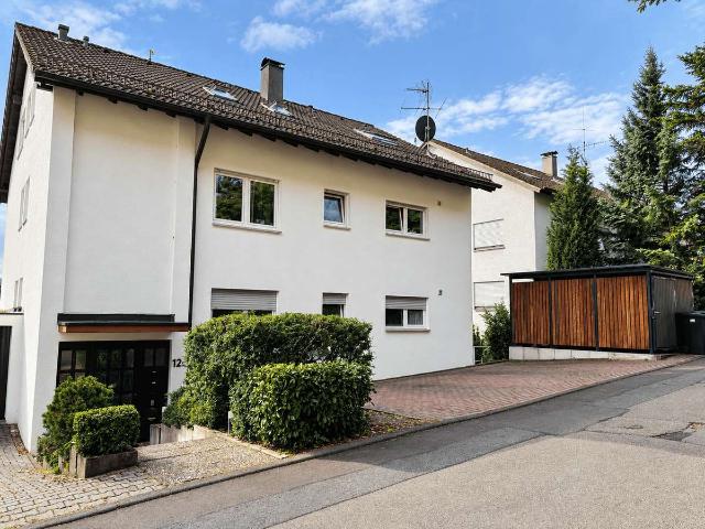 3 Zimmer Dachgeschosswohnung mit 2 Schlafzimmern in Pforzheim