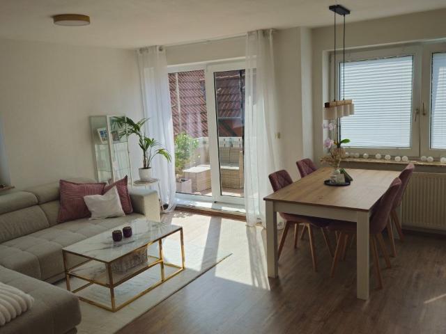3 Zimmer Dachgeschosswohnung mit Balkon in Treysa – provisionsfrei