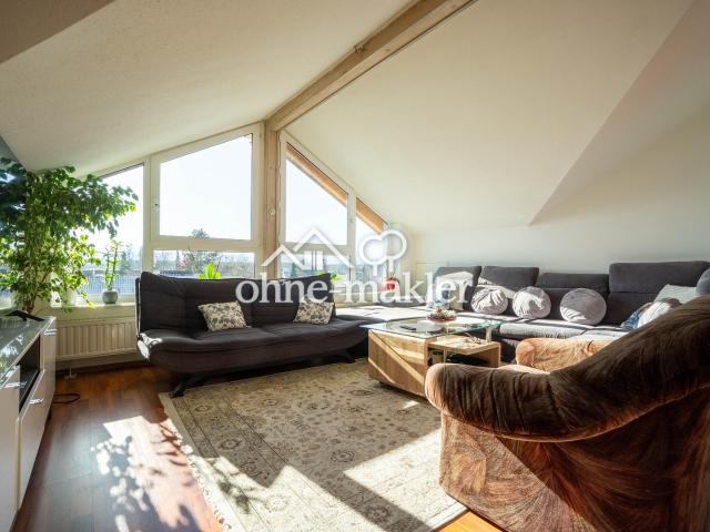 3 Zimmer Dachgeschosswohnung mit Bergblick