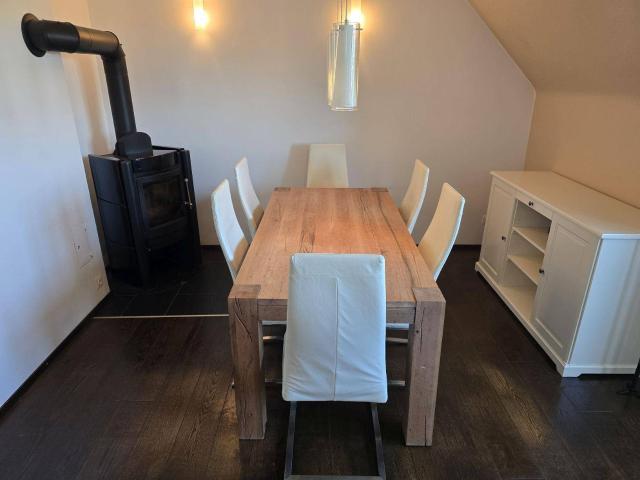 3 ZIMMER DACHGESCHOSSWOHNUNG MÖBLIERT