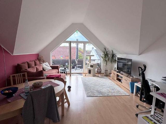 3 Zimmer Dachgeschosswohnung in Rodgau Jügesheim