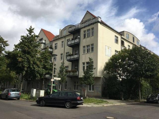 3 Zimmer Dachgeschoßwohnung, renoviert in Berlin Treptow Köpenick