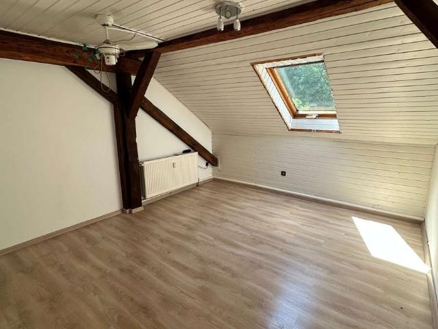 3 Zimmer Dachgeschosswohnung zu vermieten