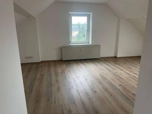 3 Zimmer Dachgeschosswohnung zu vermieten