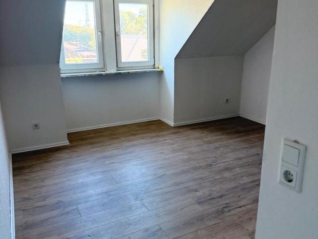 3 Zimmer, Dachgeschosswohnung