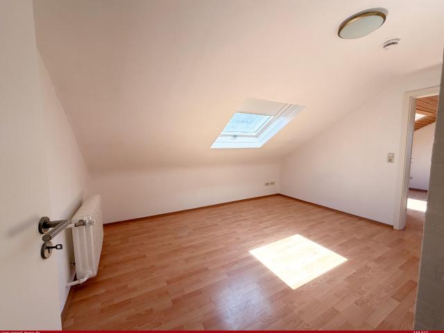 3 Zimmer Dachgeschoss Wohnung