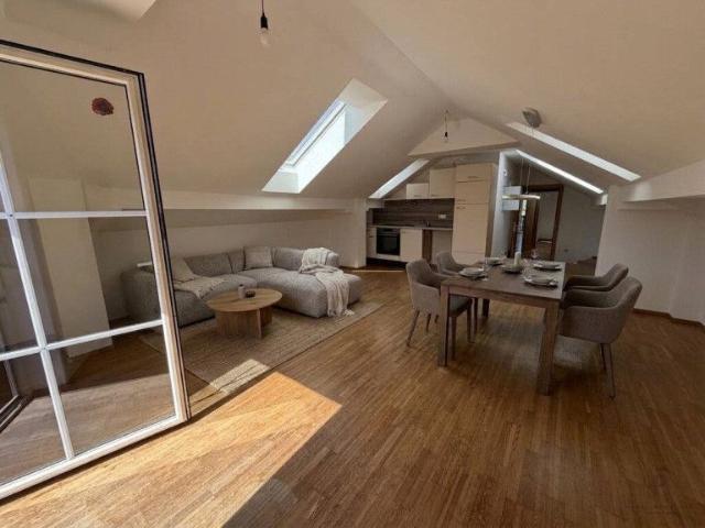 3 Zimmer DG Wohnung mit Balkon und Küche in Bad Waltersdorf Nähe Ortszentrum
