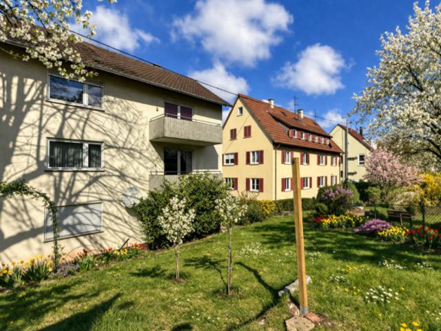 3 Zimmer DG Wohnung mit Südbalkon und Gartenanteil zu verkaufen