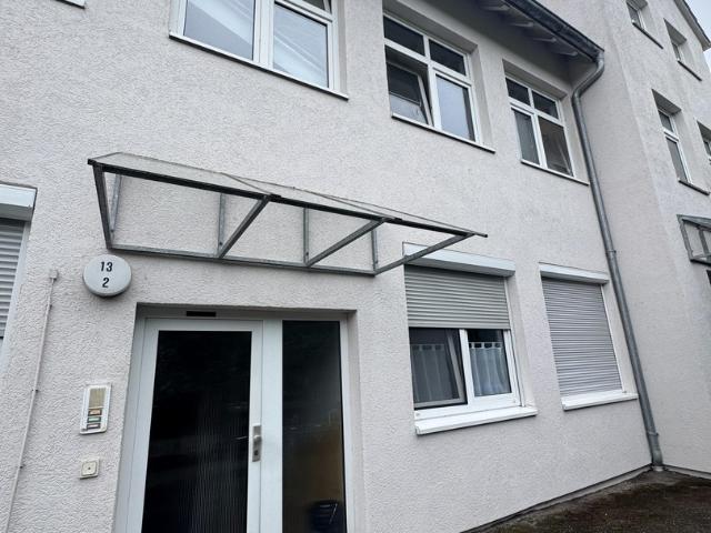 3 Zimmer DG Wohnung inklusive Stellplatz & EBK provisionsfrei