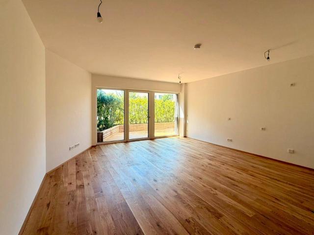 3 Zimmer EG Wohnung mit Terrasse