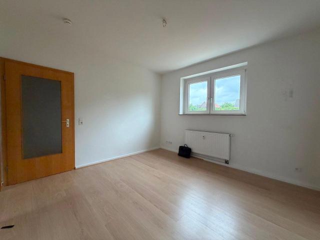 3 Zimmer EG Wohnung, frei ab sofort
