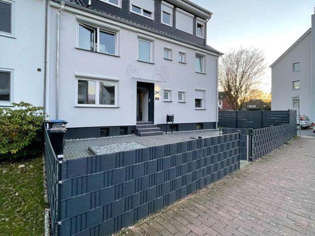 3 Zimmer EG + großer Garten + Terrasse + Garage + Keller + Kernsaniert + 2 x Bad in OSTERHOLZ !