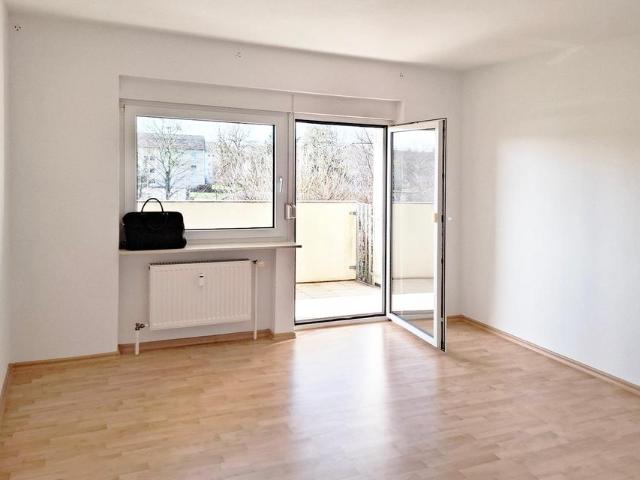 3 Zimmer Eigentumswohnung mit Balkon, Stellplatz und Keller