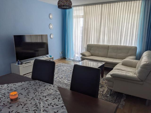 3 Zimmer Eigentumswohnung mit großem Balkon, Tiefgarage in Köln Weiden